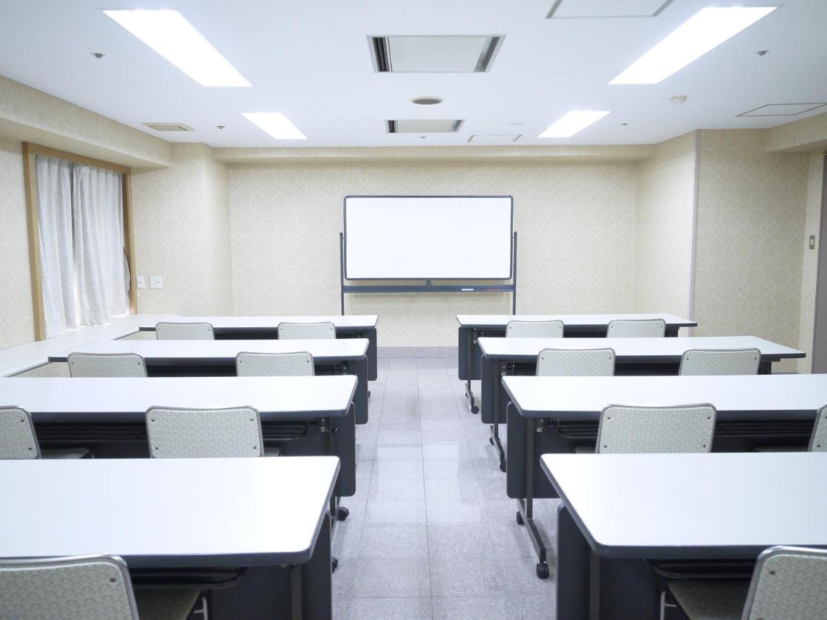 U-Community Hotel Higashi osaka Bagian luar foto